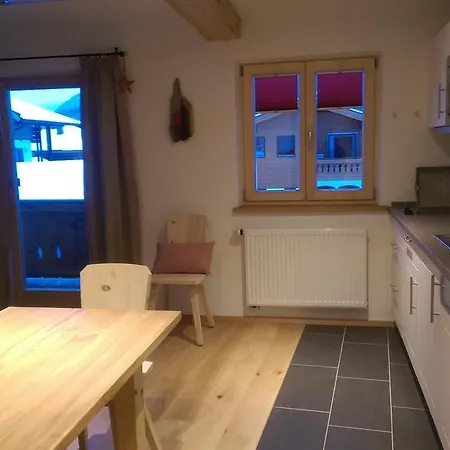 Ferienwohnung Alpin *